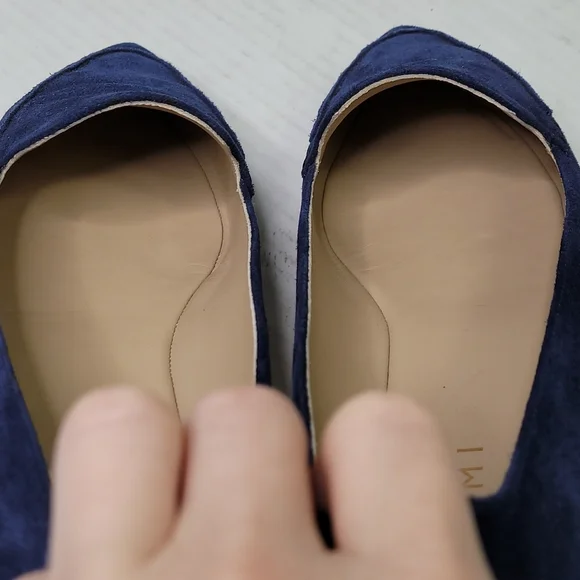 M. Gemi the Gia suede slip on point - Picture 6 of 9